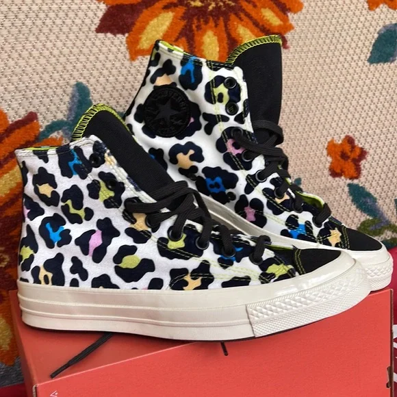Converse 572369C
CHUCK TAYLOR ALL STAR 70 HI
EGRET/BLACK/LIME TWIST
WMNS snkrs - Picture 6 of 16